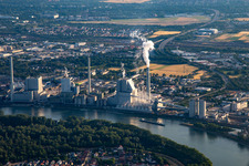 Großkraftwerk Mannheim GKM von Süden im Ortsteil Neckarau im Bundesland Baden-Württemberg, Deutschland