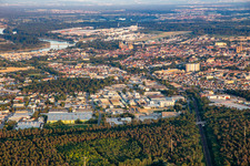 Speyer von Nordwesten im Bundesland Rheinland-Pfalz, Deutschland