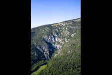Lijak paragliding takeoff /   Vzletišče jadralnih padalcev Lijak in Nova Gorica, Slowenien