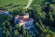 Schrägluftbild von Burg Kromberk / Goriški muzej Kromberk - Nova Gorica  , Restavracija Grad Kromberk, Mateja Bagar s.p, Slowenien