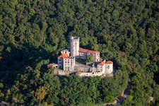Burg / Grad Rihemberk im Ortsteil Branik in Nova Gorica, Slowenien vom Flugzeug aus