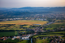 Flugplatz Gorizia / Aeroporto Gorizia mit  Pipistrel Italia S.r.l in Savogna d’Isonzo, Italien