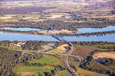 Pont Pflimlin Brücke über den Rhein nach Altenheim in Eschau im Bundesland Bas-Rhin, Frankreich