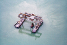 Schwimmbagger in Hagenbach im Bundesland Rheinland-Pfalz, Deutschland