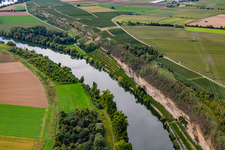 Steilufer am Neckar in Lauffen am Neckar im Bundesland Baden-Württemberg, Deutschland
