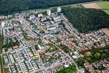 Schrägluftbild von Ortsteil Büchig in Stutensee im Bundesland Baden-Württemberg, Deutschland