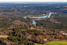 Luftbild von Ickinger Wehr und Weiher zwischen Mühltalkanal und Isarkanal im Ortsteil Ergertshausen in Egling im Bundesland Bayern, Deutschland