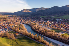 Lenggries von Süden im Bundesland Bayern, Deutschland