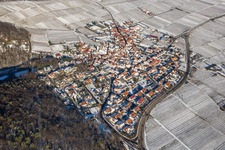 Eschbach von Südwesten bei Winter im Schnee im Bundesland Rheinland-Pfalz, Deutschland