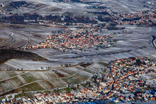 Hinter Ranschbach von Süden im Winter in Birkweiler im Bundesland Rheinland-Pfalz, Deutschland