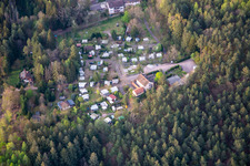 Luftbild von Camping und Naturfreundehaus Bethof im Ortsteil Lauterschwan in Vorderweidenthal im Bundesland Rheinland-Pfalz, Deutschland