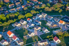 Rosen- und Fliederweg in Kandel im Bundesland Rheinland-Pfalz, Deutschland