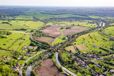 Eisenbahnbrücke über die Saar und den Canal des houillères de la Sarre in Zetting im Bundesland Moselle, Frankreich