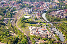Bahnhof und Sportboothafen an der  Schleuse 27 Saargemünd am Saar-Kohlen-Kanal "Canal des houillères de la Sarre" in Rémelfing im Bundesland Moselle, Frankreich
