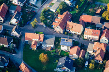Lange Straße im Ortsteil Schluttenbach in Ettlingen im Bundesland Baden-Württemberg, Deutschland vom Flugzeug aus