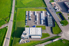 Schrägluftbild von Gewerbegebiet mit KIMMEL LOGISTIK, KIMMEL LAVAGE,  Dietrich Véhicules und Sarre Union Pl Services - MAN an der Mautstelle Sarre-Union - A4 - Sortie N°42 in Thal-Drulingen im Bundesland Bas-Rhin, Frankreich