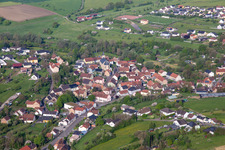 Schrägluftbild von Gros-Réderching im Bundesland Moselle, Frankreich