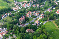 Kirche St. Georg im Ortsteil Schönau-Berzdorf in Schönau-Berzdorf auf dem Eigen im Bundesland Sachsen, Deutschland