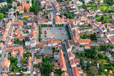 Luftbild von Marktplatz in Ostritz im Bundesland Sachsen, Deutschland