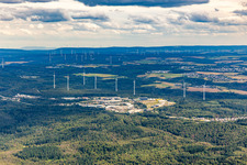 Industriepark Boppard Hellerwald mit Windpark in Kratzenburg im Bundesland Rheinland-Pfalz, Deutschland
