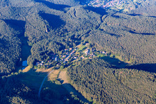 Luftbild von Lauterschwan von Westen in Erlenbach bei Dahn im Bundesland Rheinland-Pfalz, Deutschland