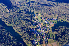 Lauterschwan von Nordwesten in Erlenbach bei Dahn im Bundesland Rheinland-Pfalz, Deutschland