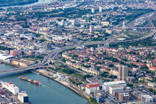 B44 Hochstraße zur Kurt-Schumacher-Brücke über den Rhein im Ortsteil Hemshof in Ludwigshafen am Rhein im Bundesland Rheinland-Pfalz, Deutschland