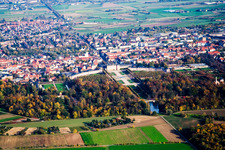Luftbild von Schloßgarten Schwetzingen im Bundesland Baden-Württemberg, Deutschland