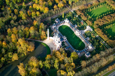 Schrägluftbild von Moschee / maurischer Tempel im Schloßgarten Schwetzingen im Bundesland Baden-Württemberg, Deutschland