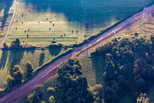 Trasse zur Neuerrichtung des Teilstücks der Trans-Europa-Naturgas-Pipeline (TENP-I zwischen den Niederlanden und der Schweiz) auf 51 km Länge zwischen Mittelbrunn und Klingenmünster in Spirkelbach im Bundesland Rheinland-Pfalz, Deutschland