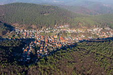 Das Dornröschen der Pfalz von Süden in Dörrenbach im Bundesland Rheinland-Pfalz, Deutschland