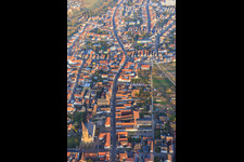 Luftbild von Hauptrs. von Westen in Bellheim im Bundesland Rheinland-Pfalz, Deutschland