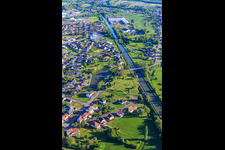 Ecluse N°19 am Canal des houllères de la Sarre in Sarralbe im Bundesland Moselle, Frankreich