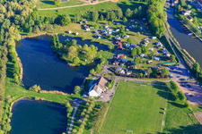 Campingplatz Coeur d'Alsace zwischen Seen und Canal des houllères de la Sarre in Harskirchen im Bundesland Bas-Rhin, Frankreich