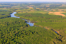 Gemein Weiher und Lang Weiher im Wald in Fénétrange im Bundesland Moselle, Frankreich