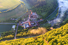 Luftbild von Hotel Kloster Bronnbach mit Abteigarten,  Abteikirche Mariä Himmelfahrt und Missionare d. Heiligen Familie Kloster Bronnbach in Wertheim im Bundesland Baden-Württemberg, Deutschland