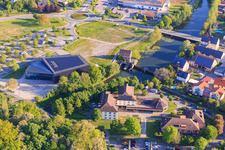 Konzersal der Tauberphilharmonie Weikersheim und Logierhaus der Musikakademie Schloss Weikersheim im Bundesland Baden-Württemberg, Deutschland