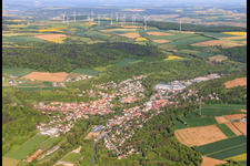 Ortsübersicht im lieblichen Taubertal am Morgen aus Südosten in Creglingen im Bundesland Baden-Württemberg, Deutschland