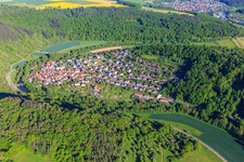 Luftbild von Ortsansicht aus Westen im lieblichen Taubertal im Ortsteil Waldenhausen in Wertheim im Bundesland Baden-Württemberg, Deutschland