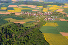 Ortsansicht aus Osten am Morgen im Ortsteil Sachsenhausen in Wertheim im Bundesland Baden-Württemberg, Deutschland