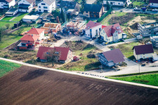 Am Höhenweg in Kandel im Bundesland Rheinland-Pfalz, Deutschland aus der Drohnenperspektive
