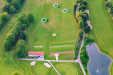 Drive-Range Swing to Win im Europa-Park Golfclub Breisgau im Ortsteil Tutschfelden in Herbolzheim im Bundesland Baden-Württemberg, Deutschland