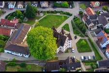 Luftbild von Schmieheimer Schloss in Kippenheim im Bundesland Baden-Württemberg, Deutschland