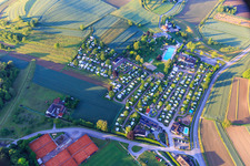 Schrägluftbild von Campingpark Oase am Carl-Hermann-Jäger-Freibad und Tennisclub Ettenheim e.V im Bundesland Baden-Württemberg, Deutschland