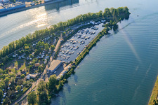 Port de plaisance - Fuchs Hafen - Marina sur l'Île du Rhin: Yachthafen des Nautic Club Ile Du Rhin am Rhein in Biesheim im Bundesland Haut-Rhin, Frankreich