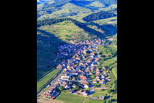 Luftbild von Winzerdorf im Kaiserstuhl aus Südwesten im Ortsteil Achkarren in Vogtsburg im Kaiserstuhl im Bundesland Baden-Württemberg, Deutschland