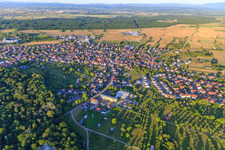 Ortsansicht von Westen in Weisweil im Bundesland Baden-Württemberg, Deutschland