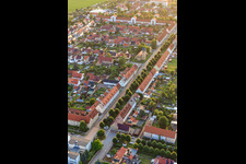 Lindenstr aus Osten im Ortsteil Nachterstedt in Seeland im Bundesland Sachsen-Anhalt, Deutschland