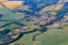Dorfansicht aus Nordosten im Ortsteil Vatterode in Mansfeld im Bundesland Sachsen-Anhalt, Deutschland