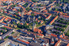 Hoher Weg x Fischmarkt mit Kirche St. Martini am Matiniplan, Dom und Domschatz Halberstadt im Ortsteil Diocese Halberstadt im Bundesland Sachsen-Anhalt, Deutschland